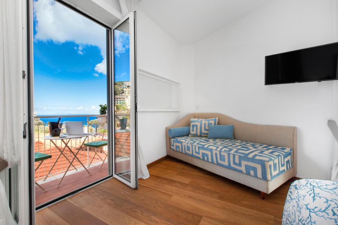 Sorrentovibes - Luxury Home Sea View & Jacuzzi In Sorrento Centre エクステリア 写真