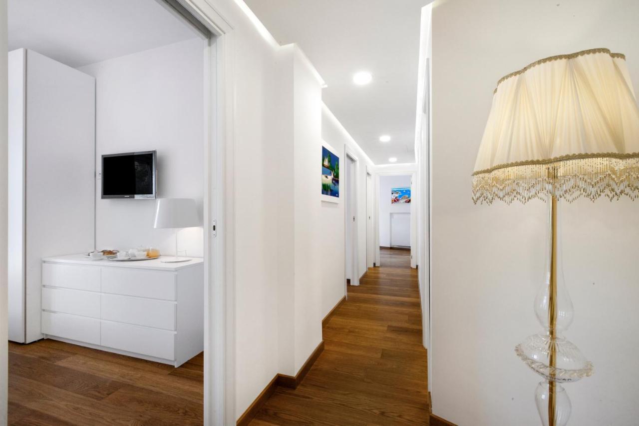 Sorrentovibes - Luxury Home Sea View & Jacuzzi In Sorrento Centre エクステリア 写真