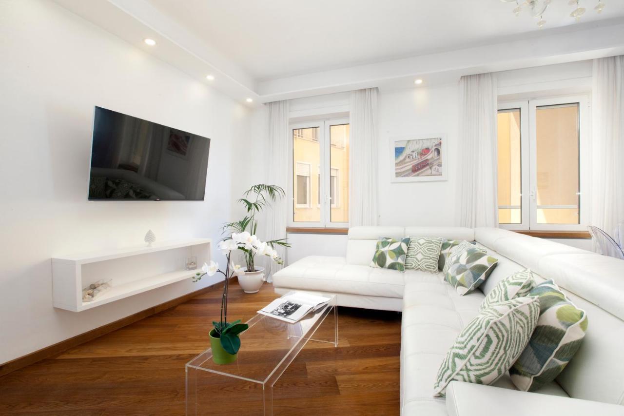 Sorrentovibes - Luxury Home Sea View & Jacuzzi In Sorrento Centre エクステリア 写真